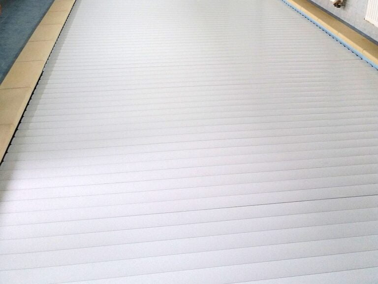 Nadhladinove navijanie bez krytu