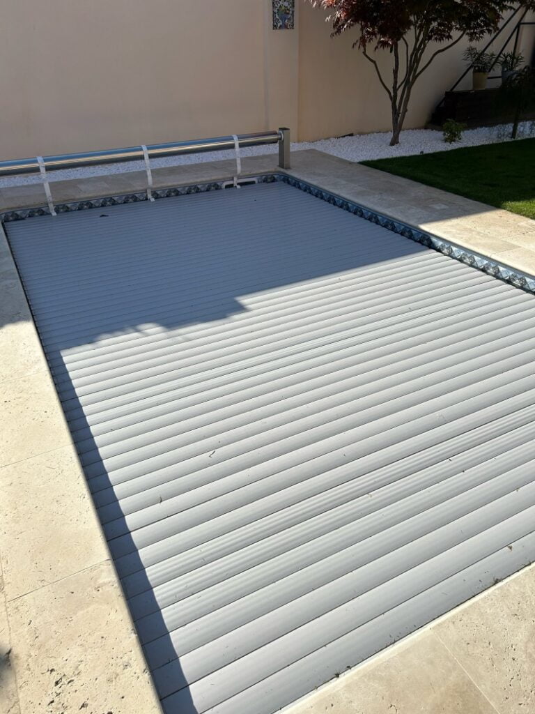 Nadhladinove navijanie bez krytu